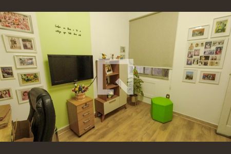 Casa à venda com 200m², 5 quartos e 2 vagasEscritório