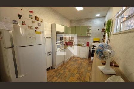 Casa à venda com 200m², 5 quartos e 2 vagasCozinha