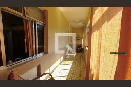 Casa à venda com 200m², 5 quartos e 2 vagasVaranda