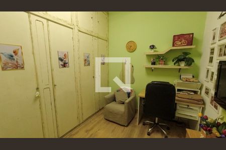 Casa à venda com 200m², 5 quartos e 2 vagasEscritório