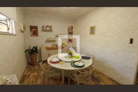 Casa à venda com 200m², 5 quartos e 2 vagasCopa