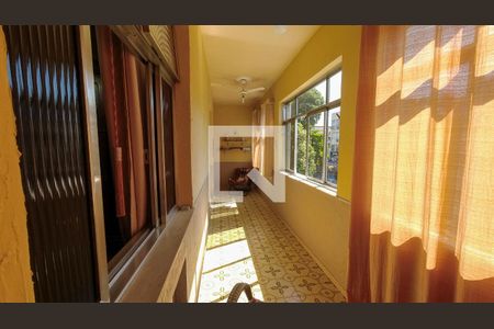 Varanda de casa à venda com 5 quartos, 200m² em Vista Alegre, Rio de Janeiro