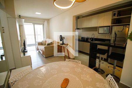 Sala de apartamento para alugar com 1 quarto, 57m² em Aviação, Praia Grande