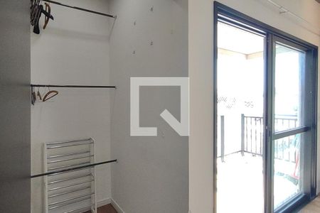 Closet do quarto de kitnet/studio para alugar com 1 quarto, 42m² em Santa Paula, São Caetano do Sul