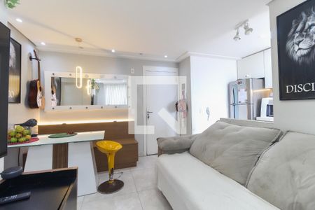 Sala de apartamento à venda com 2 quartos, 45m² em Vila Carmosina, São Paulo