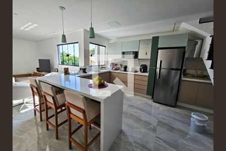 Sala/Cozinha de apartamento à venda com 2 quartos, 160m² em Vila Eldizia, Santo André