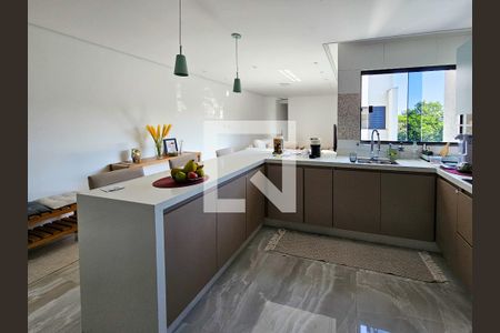 Sala/Cozinha de apartamento à venda com 2 quartos, 160m² em Vila Eldizia, Santo André