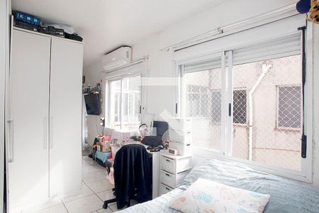 Quarto de kitnet/studio à venda com 1 quarto, 32m² em Centro Histórico, Porto Alegre