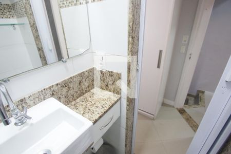 Banheiro da Suíte de casa para alugar com 2 quartos, 81m² em Taquara, Rio de Janeiro