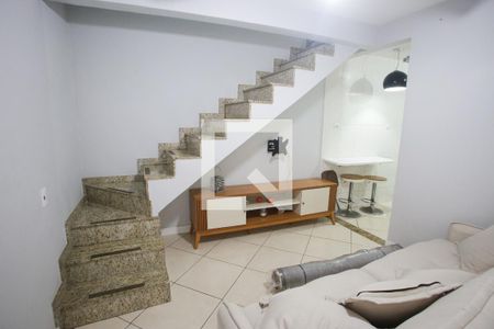 Sala de casa para alugar com 2 quartos, 81m² em Taquara, Rio de Janeiro