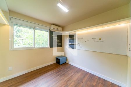 Quarto 2 de casa de condomínio à venda com 3 quartos, 100m² em Mário Quintana, Viamão