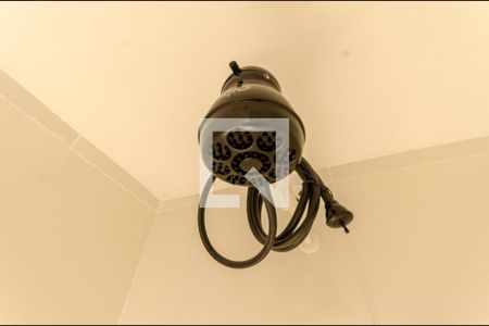 Banheiro de kitnet/studio para alugar com 1 quarto, 38m² em Jardim Jaragua (sao Domingos), São Paulo