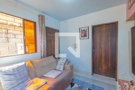 Sala de casa à venda com 2 quartos, 217m² em Estância Velha, Canoas