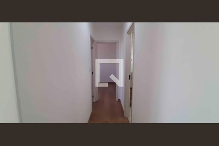 Corredor de apartamento para alugar com 2 quartos, 51m² em Quitaúna, Osasco