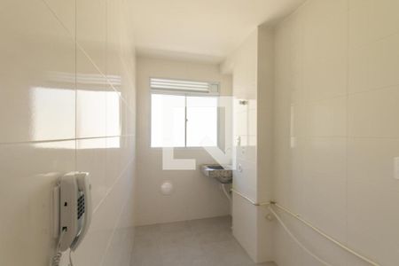 Cozinha e Área de Serviço de apartamento para alugar com 2 quartos, 48m² em Cidade Industrial de Curitiba, Curitiba