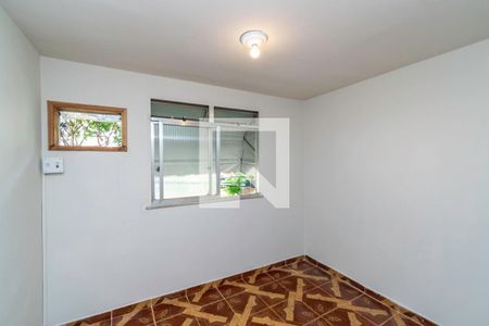 Quarto 2 de apartamento para alugar com 2 quartos, 58m² em Ramos, Rio de Janeiro