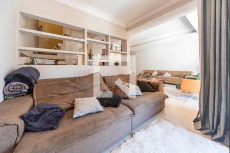 Sala de TV de casa à venda com 3 quartos, 330m² em Campestre, Santo André