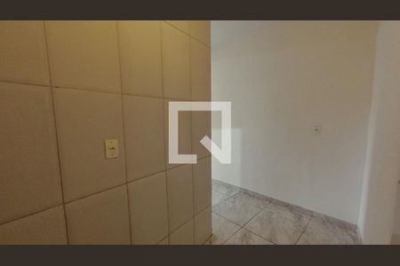 Casa para alugar com 1 quarto, 50m² em Irajá, Rio de Janeiro