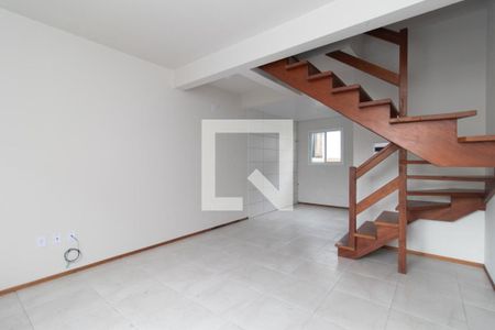 Sala de casa de condomínio para alugar com 2 quartos, 84m² em Restinga, Porto Alegre