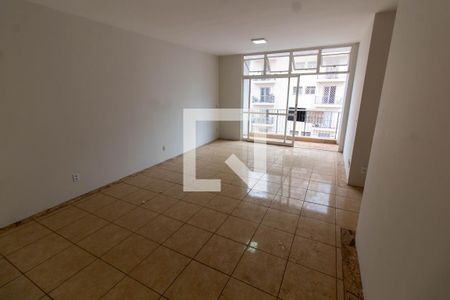 SALA de apartamento para alugar com 3 quartos, 165m² em Cambuí, Campinas