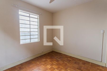 Quarto 2 de casa para alugar com 4 quartos, 150m² em Santa Efigênia, Belo Horizonte