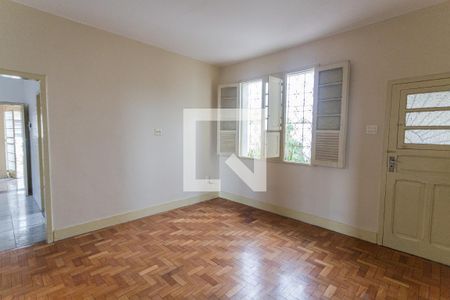 Sala de casa para alugar com 4 quartos, 150m² em Santa Efigênia, Belo Horizonte