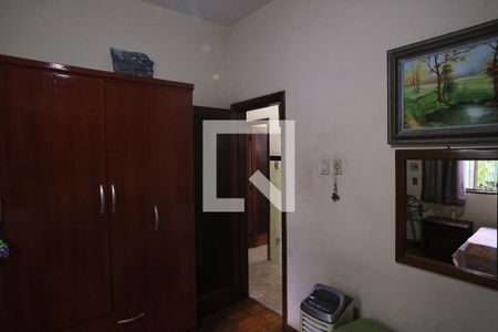 Quarto de casa à venda com 4 quartos, 40m² em Sagrada Família, Belo Horizonte