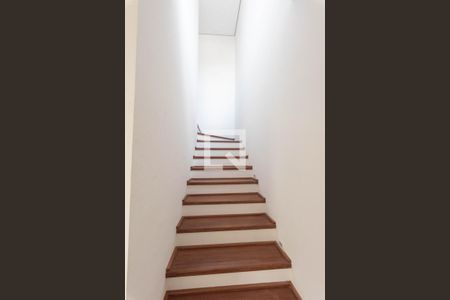 Escada de casa de condomínio à venda com 3 quartos, 156m² em Parque Nova Campinas, Campinas