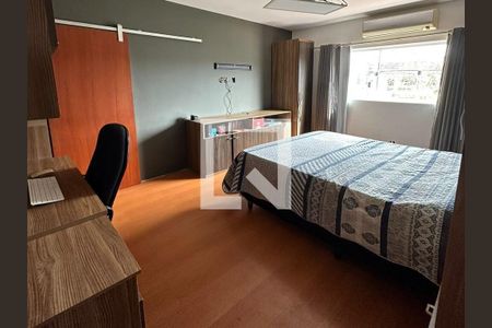 Casa à venda com 3 quartos, 302m² em Piratininga, Niterói