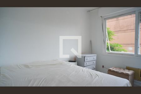 Quarto  de kitnet/studio para alugar com 1 quarto, 30m² em Centro Histórico, Porto Alegre