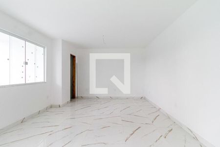 Casa à venda com 4 quartos, 225m² em Piratininga, Niterói