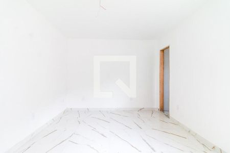 Casa à venda com 4 quartos, 225m² em Piratininga, Niterói