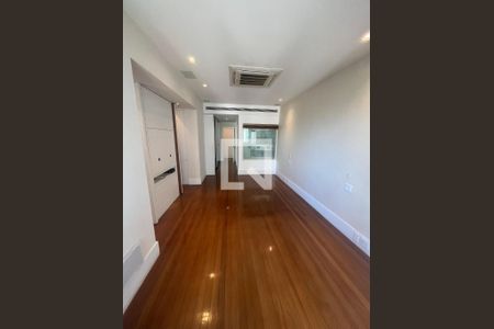 Apartamento à venda com 4 quartos, 380m² em Barra da Tijuca, Rio de Janeiro
