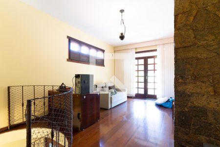 Casa à venda com 4 quartos, 365m² em Piratininga, Niterói