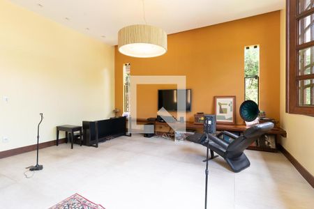 Casa à venda com 4 quartos, 365m² em Piratininga, Niterói