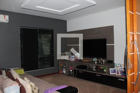 Casa à venda com 4 quartos, 382m² em Camboinhas, Niterói