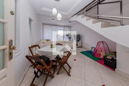 Casa à venda com 3 quartos, 140m² em Itaipu, Niterói