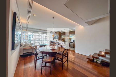 Apartamento à venda com 3 quartos, 245m² em Laranjeiras, Rio de Janeiro