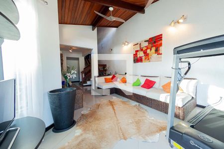 Casa à venda com 6 quartos, 250m² em Serra Grande, Niterói