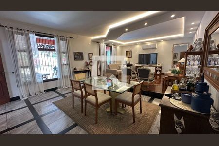 Casa à venda com 4 quartos, 451m² em Barra da Tijuca, Rio de Janeiro