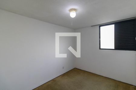 Quarto 2 de apartamento para alugar com 3 quartos, 67m² em Conjunto Habitacional A. E. Carvalho, São Paulo