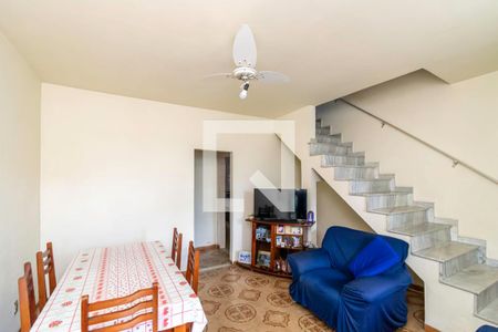 Sala de casa à venda com 5 quartos, 157m² em Vigário Geral, Rio de Janeiro