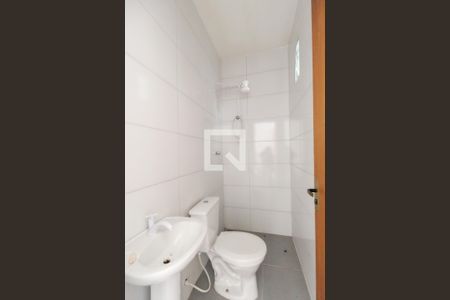 Banheiro de kitnet/studio para alugar com 1 quarto, 30m² em Vila Nancy, São Paulo