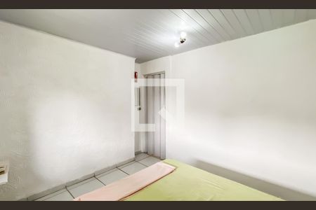 Quarto 1 de casa para alugar com 2 quartos, 65m² em Parque Cisper, São Paulo