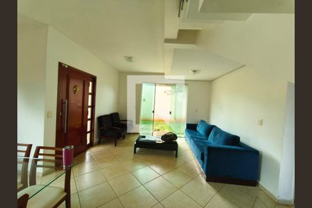Sala de casa para alugar com 3 quartos, 482m² em Setor Jao, Goiânia