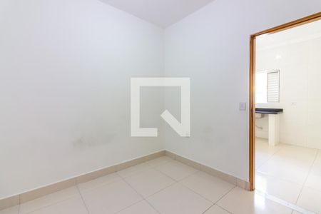 Quarto 1 de casa para alugar com 1 quarto, 30m² em Bussocaba, Osasco