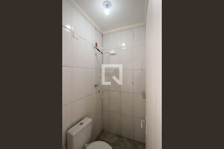 Banheiro de apartamento para alugar com 1 quarto, 30m² em Vila Margarida, São Paulo