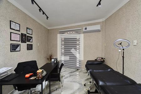 Sala de casa para alugar com 4 quartos, 200m² em Cachoeirinha, Belo Horizonte