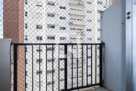 Sala 1 de apartamento para alugar com 3 quartos, 184m² em Vila Gumercindo, São Paulo