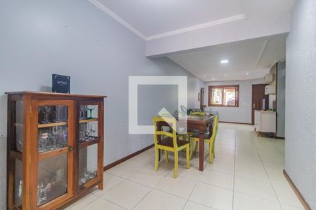 Casa para alugar com 3 quartos, 200m² em Guarujá, Porto Alegre